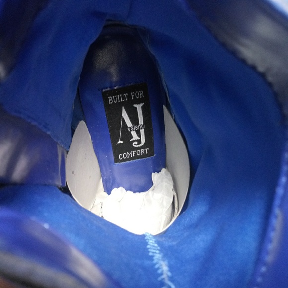 AJ VALENCI ANKLE BOOTS. - Picture 7 of 8